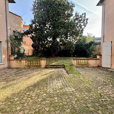 Magnolia, Centre De アパート *