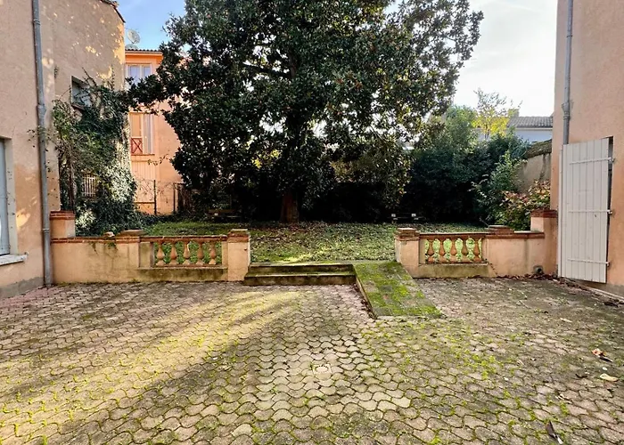 Magnolia, Centre De アパート *